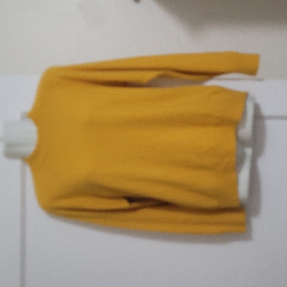 Vintage Designers Originals yellow 💛 cute sweater